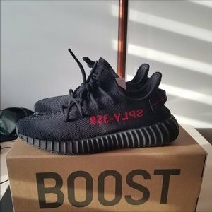Yeezys v2 350 “bred” stock x